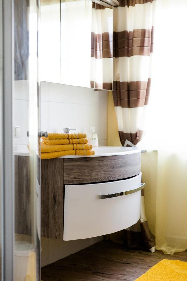 שטיינבאך אם אטרזי Wohnung Am See מראה חיצוני תמונה