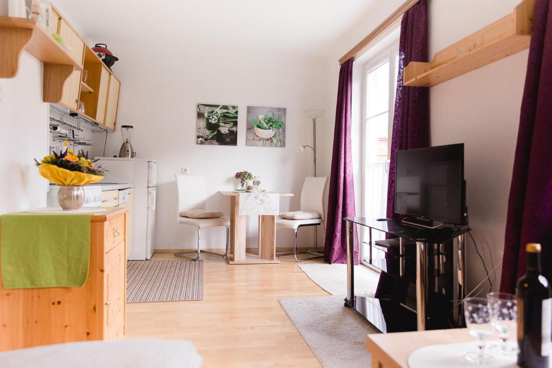 שטיינבאך אם אטרזי Wohnung Am See מראה חיצוני תמונה